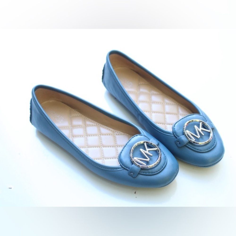 Michael Kors flats